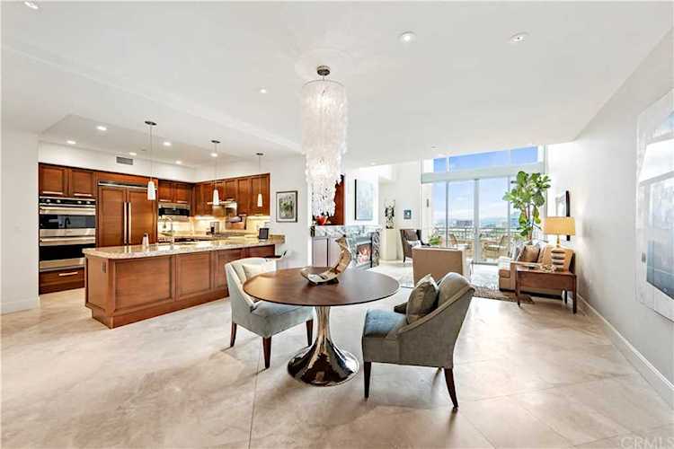 3152 Scholarship Irvine, CA 92612