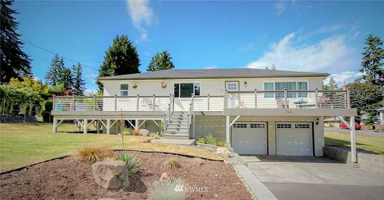 724 S 204th StDes MoinesWA98198 Photo 1