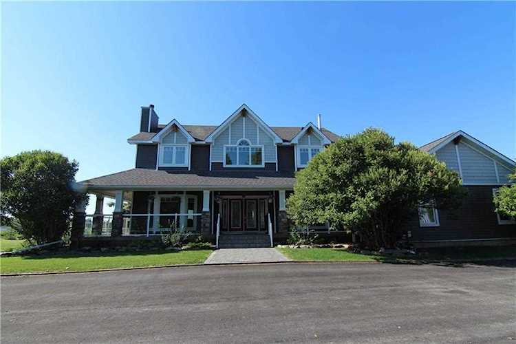 280143 Twp Rd 242 Chestermere, AB T1X 0M5