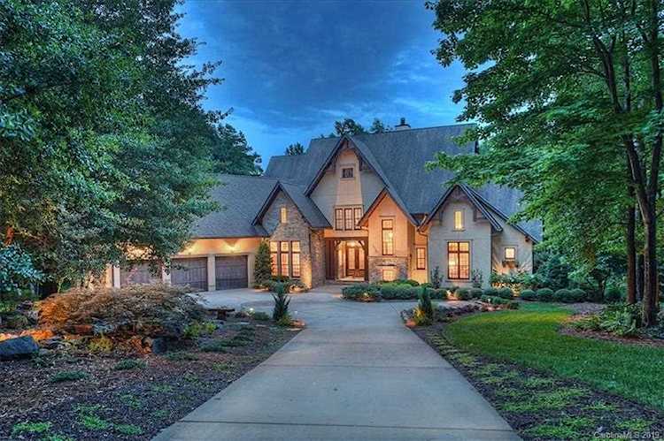 10709 Hermit Thrush Ln Charlotte, NC 28278