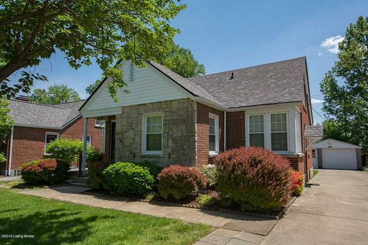 5627 Southern Pkwy Louisville KY 40214 MLS1531657