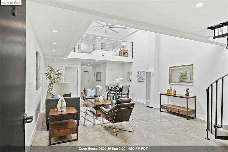 1451 13Th St Oakland, CA 94607 | MLS 40869337 Photo 1