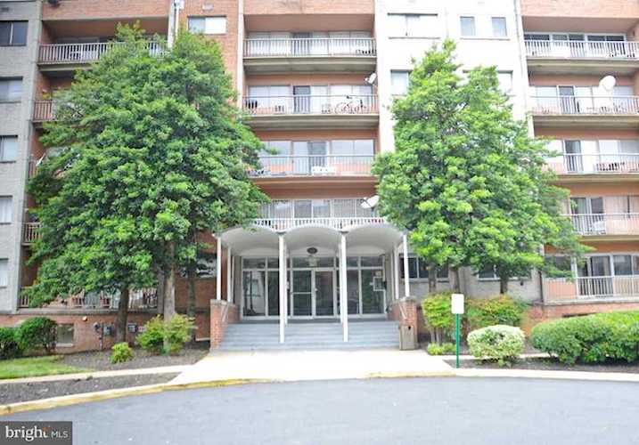 5851 Quantrell Ave #502 Alexandria, VA 22312 | MLS ® VAAX235572 Photo 1