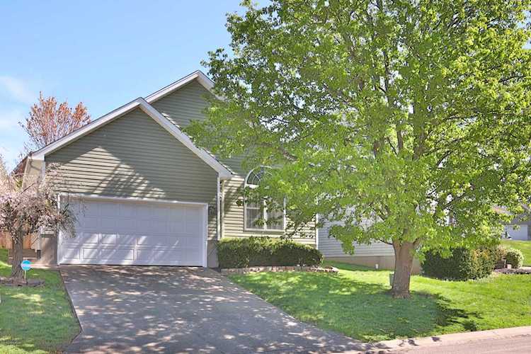 5817 Lake Erie Dr Louisville, KY 40291 | MLS 1529632 Photo 1