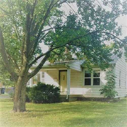 246 S 10th Avenue Beech Grove, IN 46107 | MLS 21644640 Photo 1