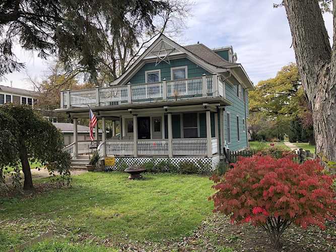 846 Chestnut St Deerfield, IL 60015