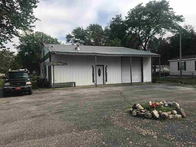 4010 West Shore Drive Bremen, IN 46506