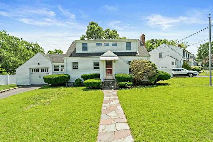 53 Acorn Cir Braintree, MA 02184 | MLS 72529138 Photo 1
