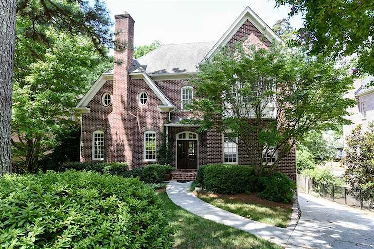 2692 Ellwood Dr NE Atlanta, GA 30305