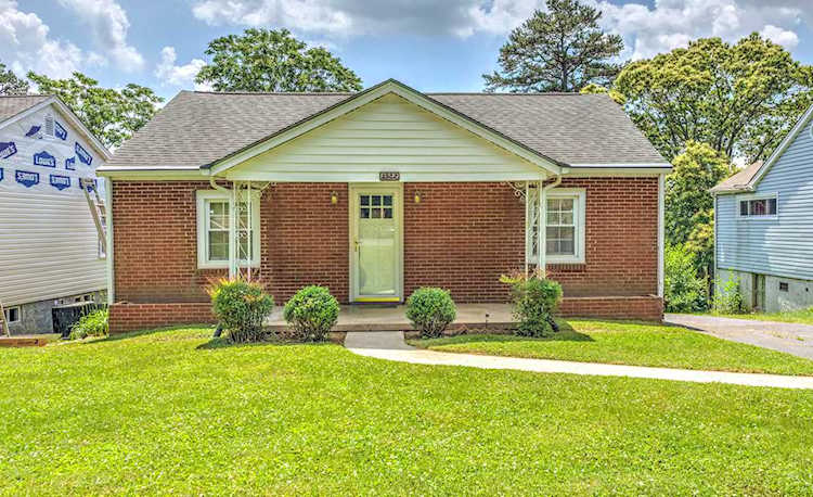 2922 Gaston Ave Knoxville, TN 37917 | MLS 1080126 Photo 1