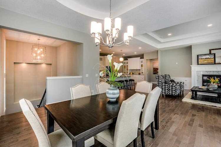 3797 Lakeside Court Eagan, MN 55123