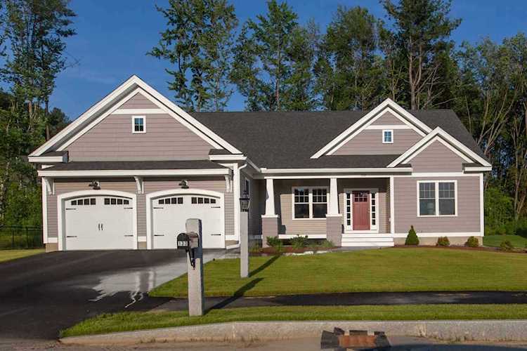 148 Scenic Dr Manchester, NH 03104
