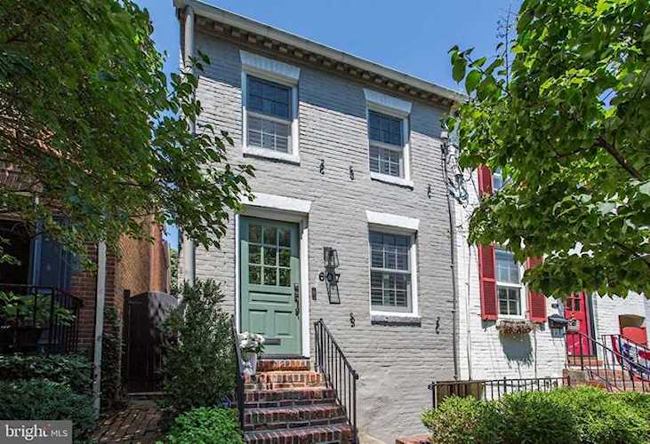 607 Saint Asaph St Alexandria, VA 22314 | MLS ® VAAX237546 Photo 1