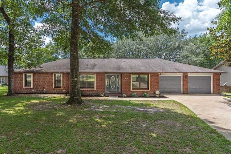 535 Lake Holley Circle, Defuniak Springs, FL | TrueSouthCoastalHomes.com Photo 1