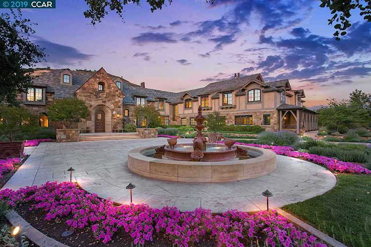 7 Country Oak Lane Alamo, CA 94507