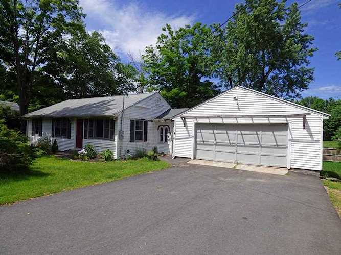 South Amherst Amherst, 696 Bay Rd, MA, home for sale Photo 1