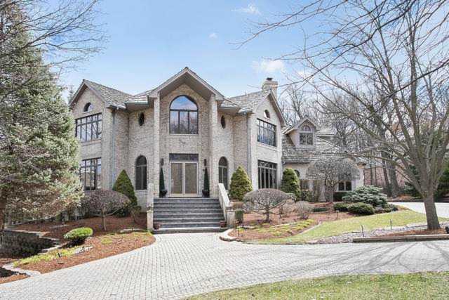 48 E Silo Ridge Rd Orland Park, IL 60467