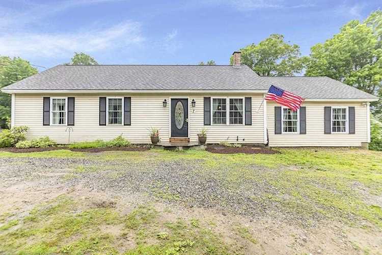 7 S Main St Templeton, MA 01438 | MLS 72532554 Photo 1