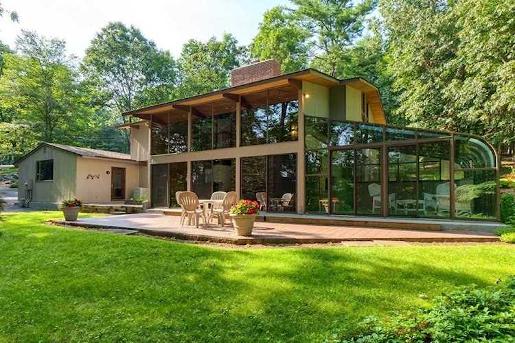 Acton, 11 Larch Rd, MA, home for sale Photo 1