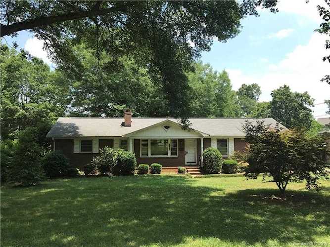1112 Woodhaven Dr Mount Holly, NC 28120 | MLS 3516739 Photo 1