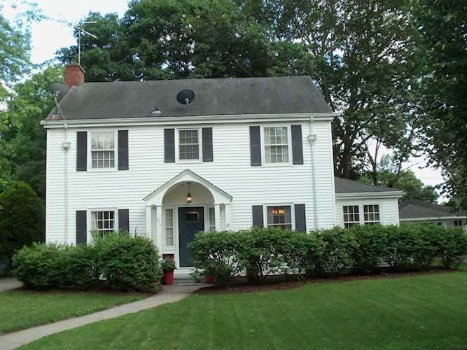 417 E Main St Morris, IL 60450 | MLS 10448932 Photo 1