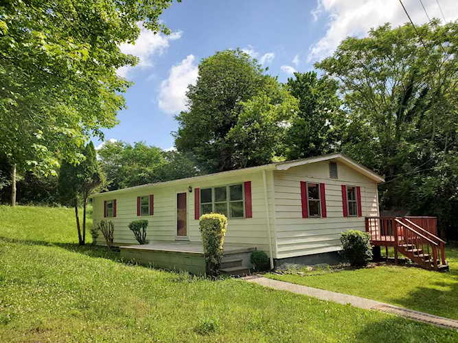 1628 Marvin Shafer Way Knoxville TN 37931 in | MLS 1081026 - GreatLifeRE.com Photo 1