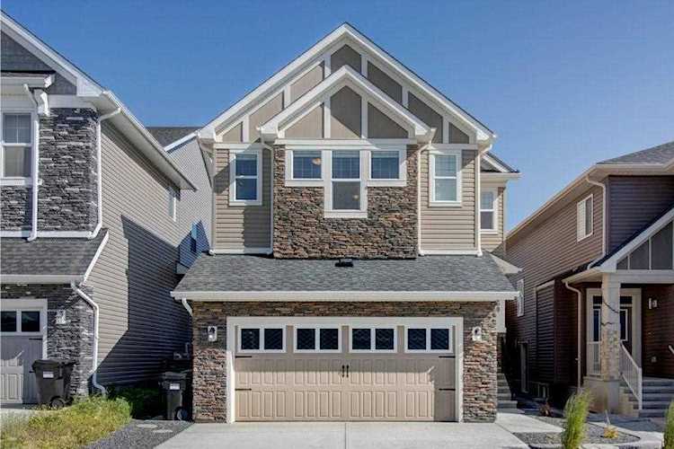 68 Nolancliff Bay NW Calgary, AB T3R 0T5