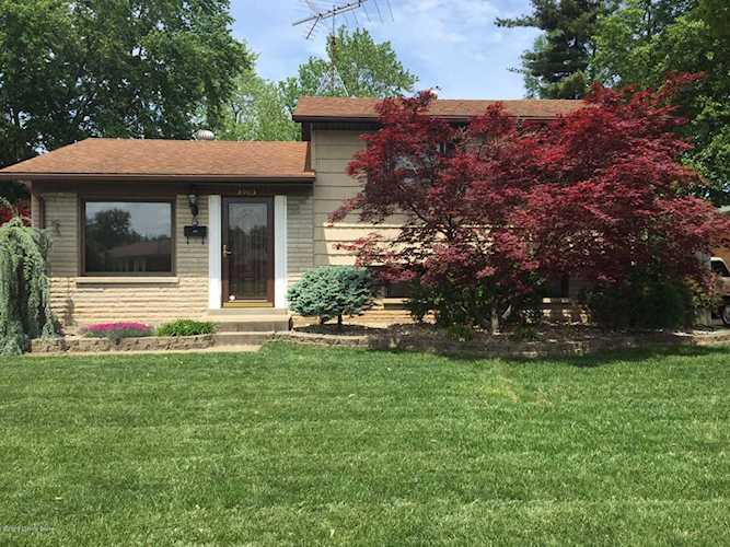 3903 Oakleaf Ln Louisville, KY 40219 | MLS 1531570 Photo 1