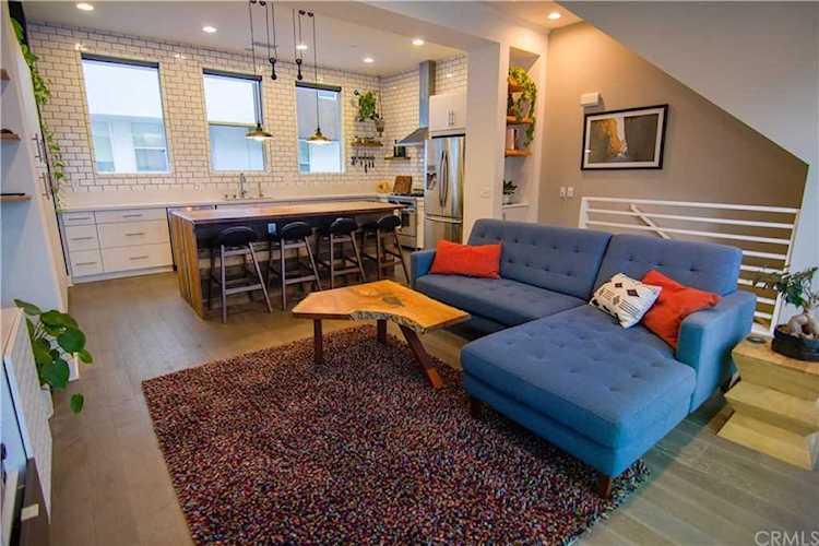 2214 Selig Drive, Los Angeles, CA 90026 | MLS #WS19160102 Photo 1