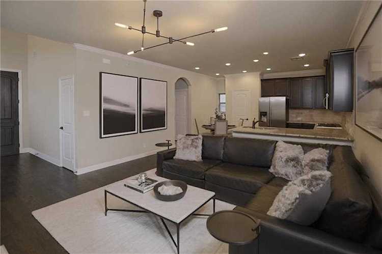 2405 Avalon Court Bedford, TX 76021