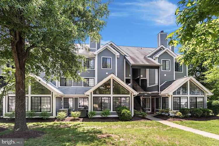 6007 Ellesmere Ct #18D Alexandria, VA 22315 | MLS ® VAFX1067738 Photo 1