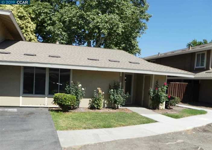 2071 Olivera Rd Concord, CA 94520 | MLS 40873110 Photo 1