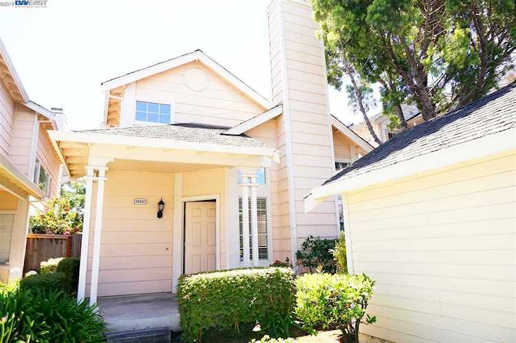 39842 Potrero Dr Newark, CA 94560 | MLS 40873717 Photo 1