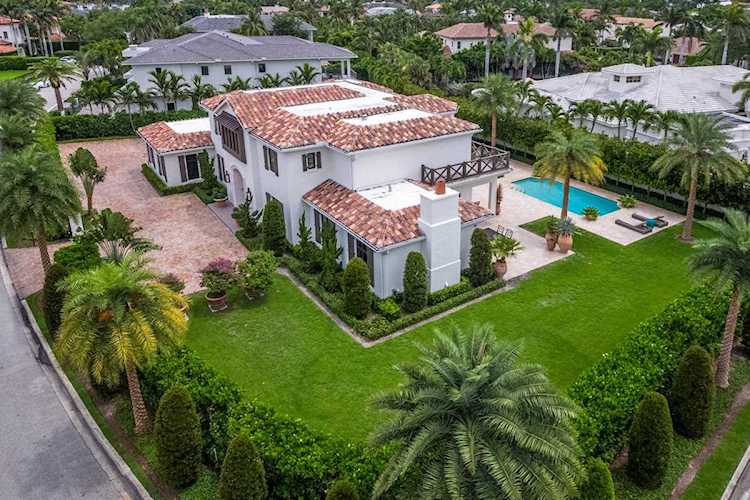 2121 E Maya Palm Drive Boca Raton, FL 33432 - MLS# RX-10528694 | BocaRatonRealEstate.com Photo 1