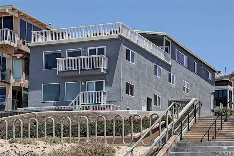 2200 The Strand in Manhattan Beach, CA - MLS# SB19167109 Photo 1