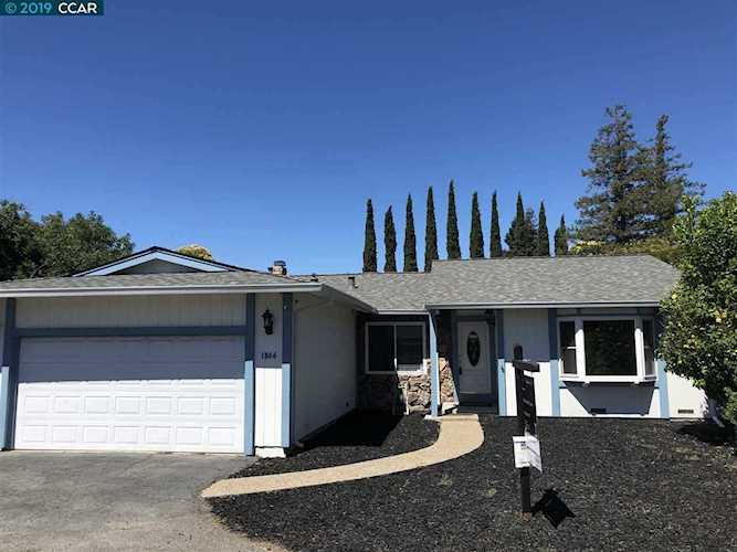 1844 Lynwood Dr Concord, CA 94519 | MLS 40870698 Photo 1