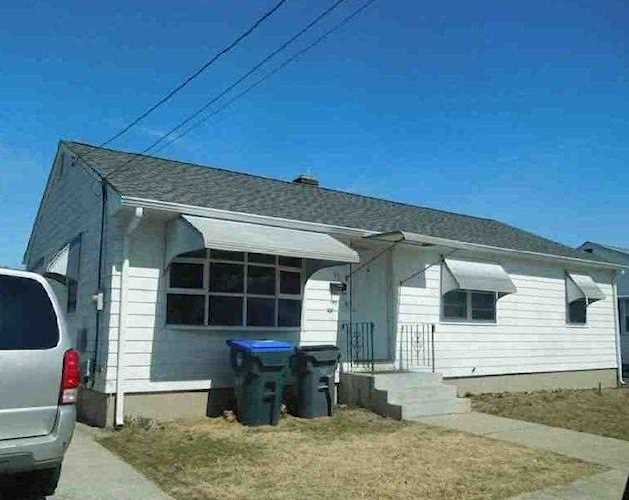93 Lubec St Providence, RI 02904