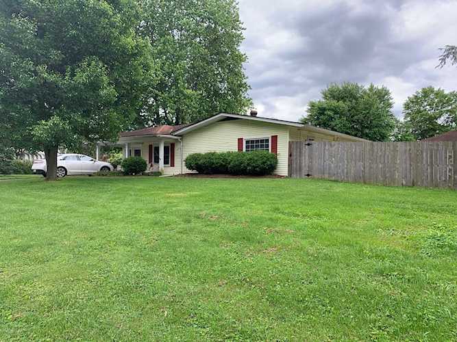 6102 Count Turf Dr Louisville, KY 40272 | MLS 1532103 Photo 1