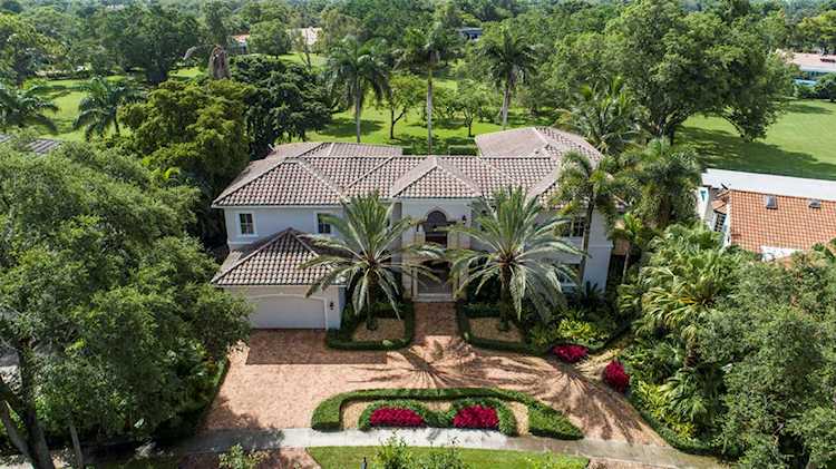 2098 NW 30Th Road Boca Raton, FL 33431