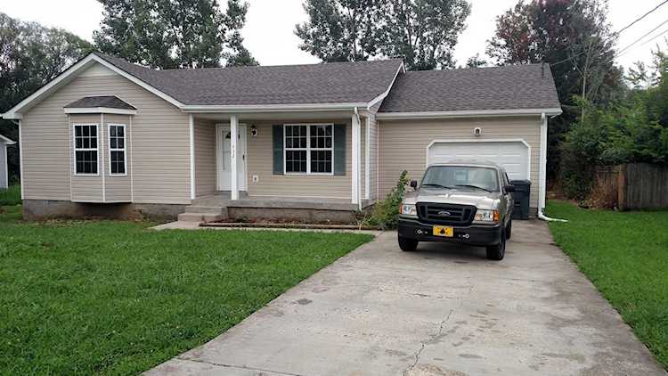 432 Pacific Ave Oak Grove, KY 42262 | MLS 2061695 Photo 1