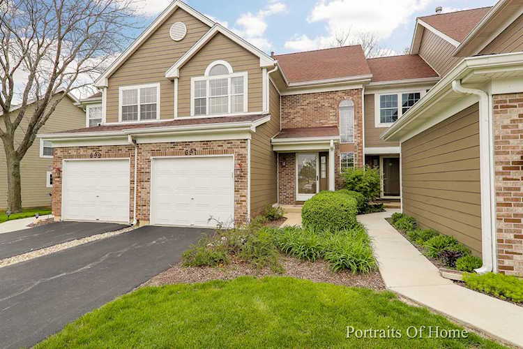 697 Kingsbridge Dr Carol Stream, IL 60188 | MLS 10381371 Photo 1