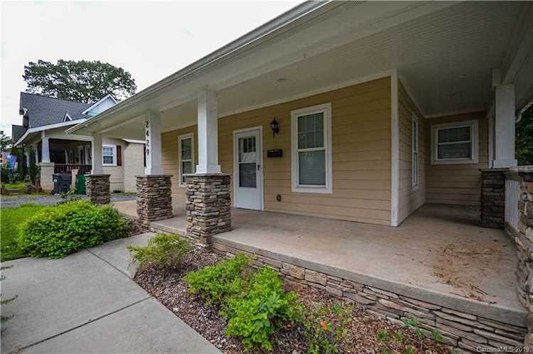 2429 Rozzelles Ferry Rd Charlotte, NC 28208 | MLS 3506889 Photo 1
