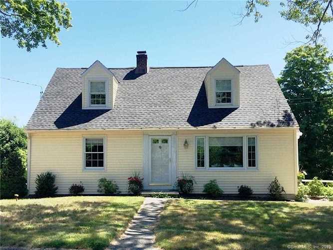 40 Karl Street Litchfield, CT 06759 | MLS 170184373 Photo 1