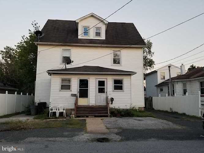 2125 Oakland Baltimore, MD 21220