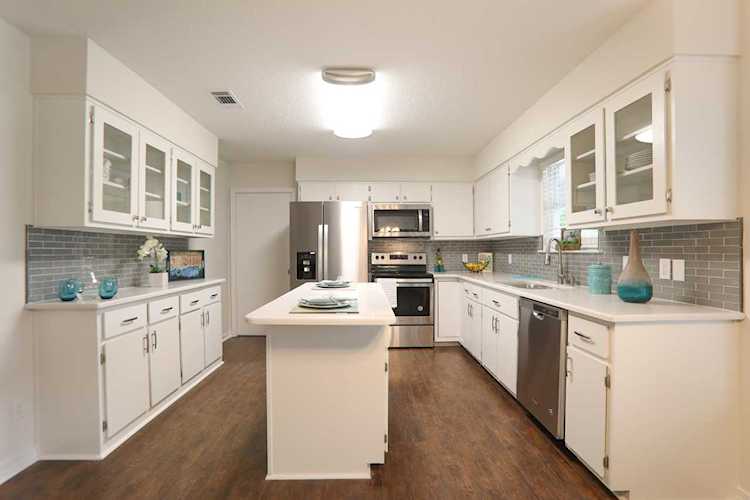 2420 Lake Silver Road, Crestview, FL | TrueSouthCoastalHomes.com Photo 1