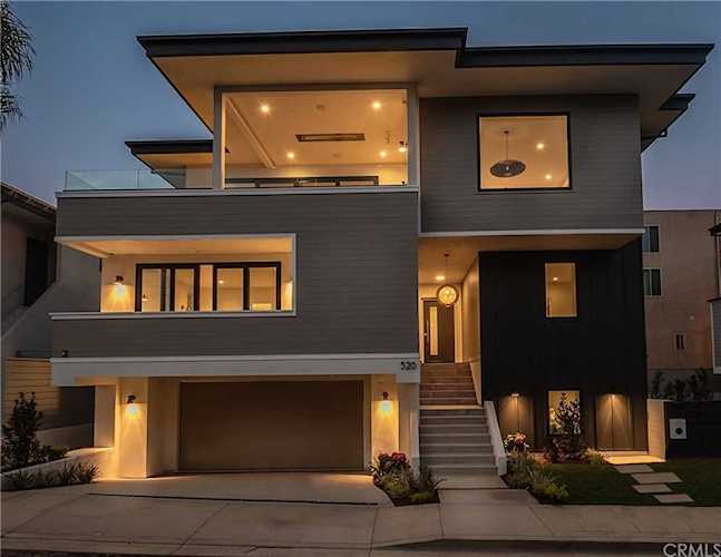 520 Pine Street Hermosa Beach, CA 90254 | MLS SB19171628 Photo 1