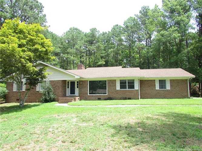97 Northridge Trl Sanford, NC 27332 | MLS 610869 Photo 1