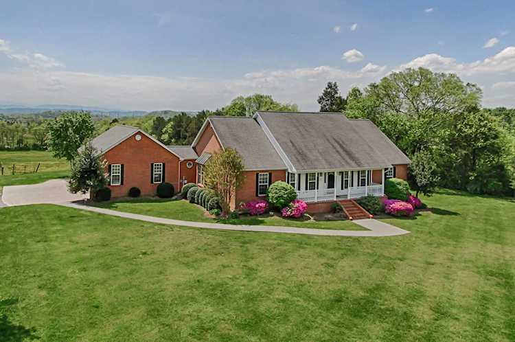 605 S Carter School Rd Strawberry Plains, TN 37871 | MLS 1076950 Photo 1