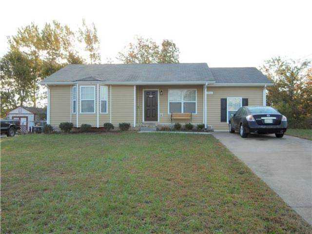 946 Van Buren Oak Grove, KY 42262 | MLS 2061725 Photo 1