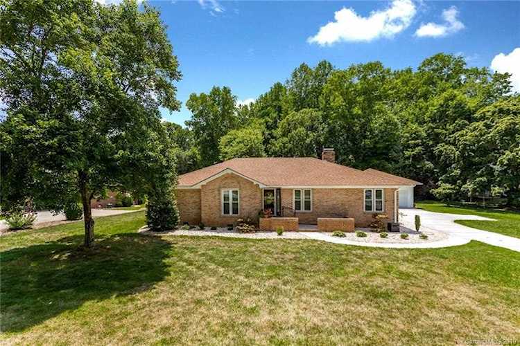 4235 Inwood Dr Rock Hill, SC 29732 | MLS 3531420 Photo 1
